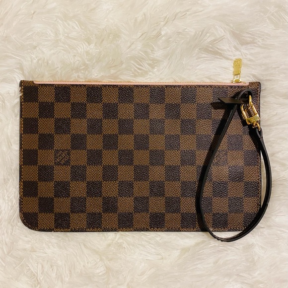 NEW! Louis Vuitton Neverfull Pouch Wristlet
